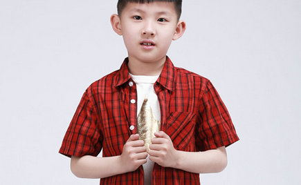 服裝加工：衣服值不值得買，細節(jié)處見真情