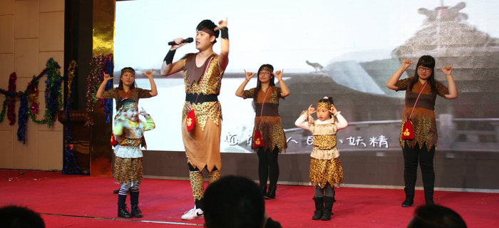劉潭服裝2017年年會熱鬧上映，給你不一樣的饕餮盛宴