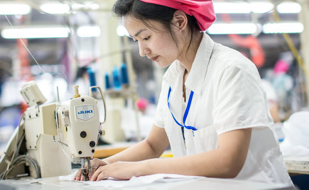 川普繼任美國總統(tǒng)，縫制機(jī)器人又如何在其政策下贏得市場
