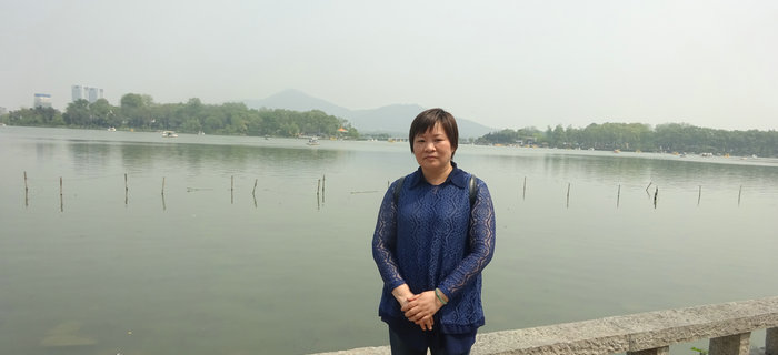 在五一來臨之際，劉潭服裝組織企業(yè)先進標(biāo)兵赴南京游玩