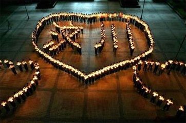 汶川地震九周年，劉潭服裝深情哀悼遇難同胞