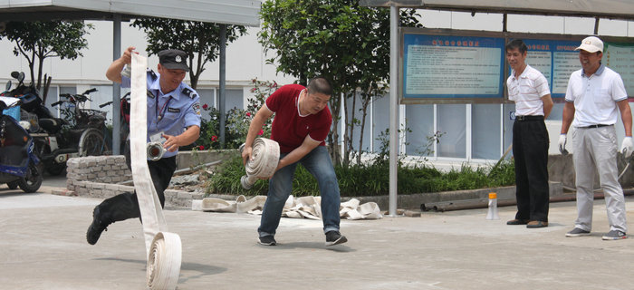 消防運(yùn)動(dòng)會(huì)，劉潭服裝員工都是行動(dòng)派，不服來(lái)辯&hellip;&hellip;