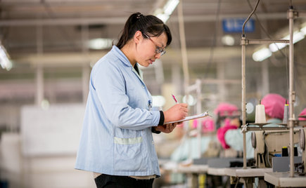 劉潭服裝：管理就是要反復抓、抓反復