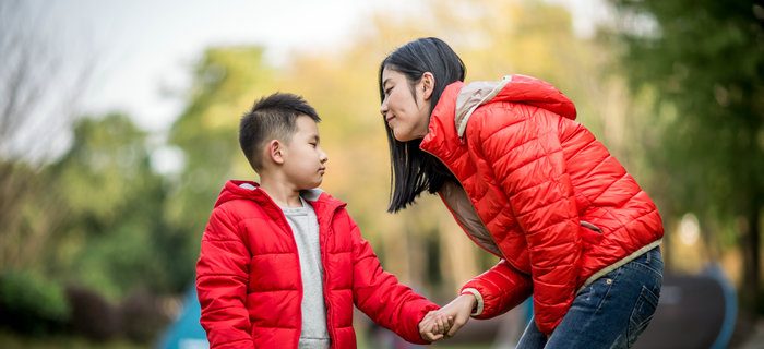 劉潭服裝：秋將盡，露結(jié)為霜；冬欲來，情結(jié)為愛 