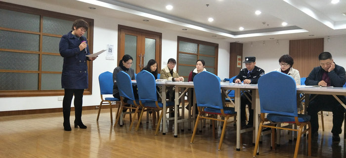 趙芳同志在劉潭服裝專題學(xué)習十九大會議中通過入黨轉(zhuǎn)正申請
