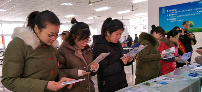 劉潭服裝：&ldquo;法潤梁溪，情系民工&rdquo;活動，營造良好用工環(huán)境