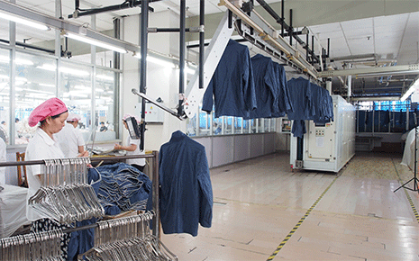 劉潭服裝廠智能化,一人一天能燙上千件居家服嗎？