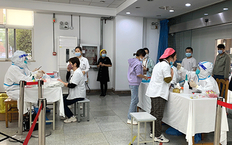 核酸檢測進企業(yè)，劉潭服裝開展全員核酸檢測