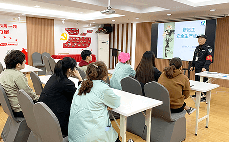 凝聚新力量，助力新成長——劉潭服裝開展新員工培訓(xùn)
