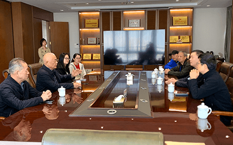 熱烈歡迎監(jiān)利市人大無(wú)錫招商考察團(tuán)到劉潭服裝考察調(diào)研