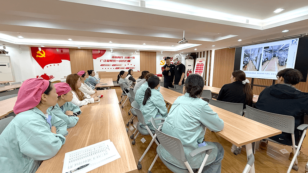 劉潭服裝開展新員工專項培訓(xùn)